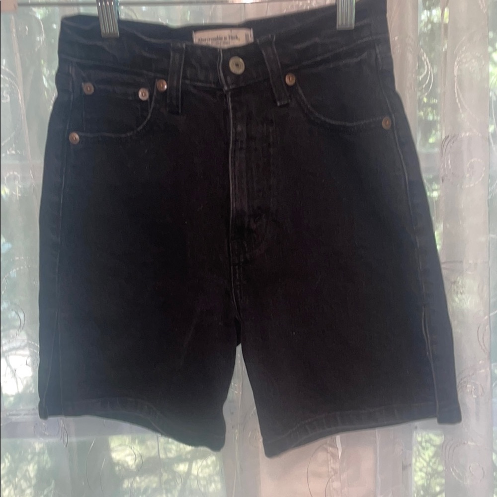 Abercrombie & Fitch Black Denim Loose Fit Dad Shorts with side slit